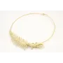 Collar rigido con rama de helecho  y cocodrilo tod