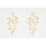 Pendientes perno trio de flores blanco con ramas o
