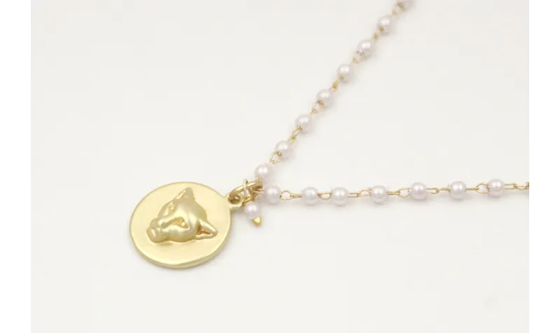 Solitario con cadena de microperlas y colgante dis