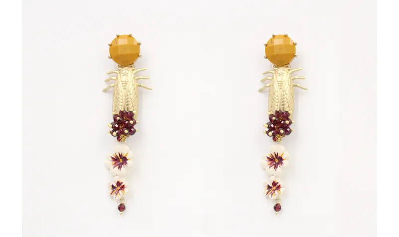 Pendientes perno brillo mostaza con colgante cigar