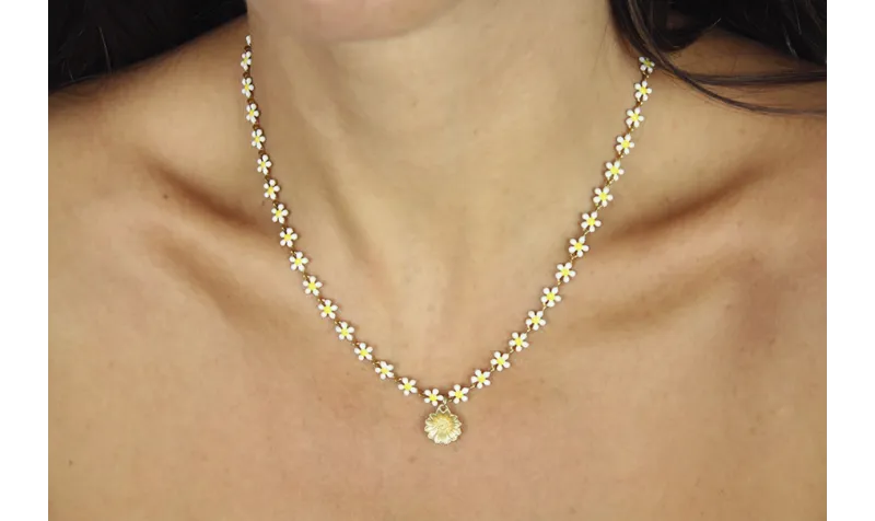 Collar cadena margaritas blancas y amarillas con c