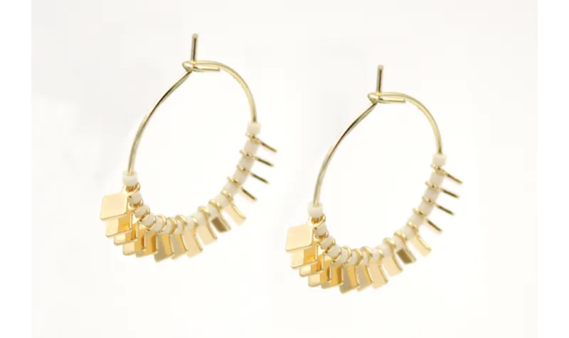 Pendientes aro dorado brillo con rombos dorados y 