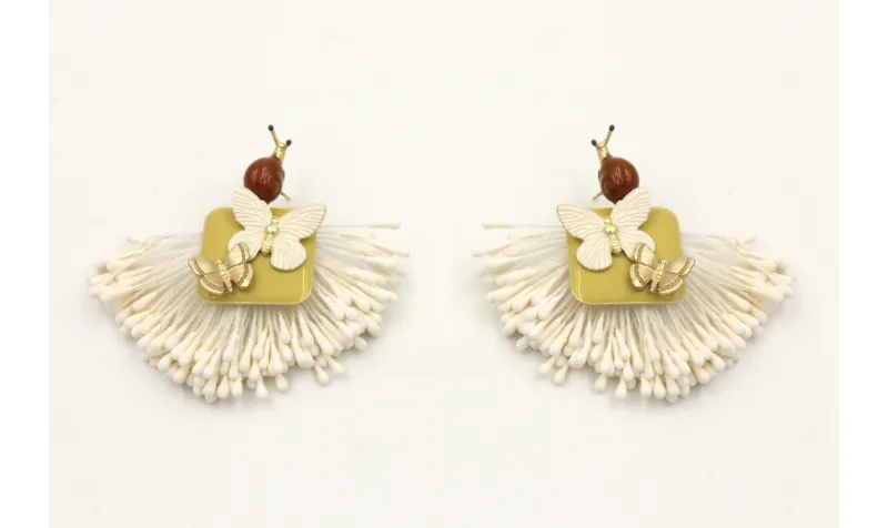 Pendientes abanico estambres blancos, cuadrado esm