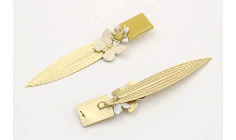 Pendientes perno rectangulo esmalte lima, colgante