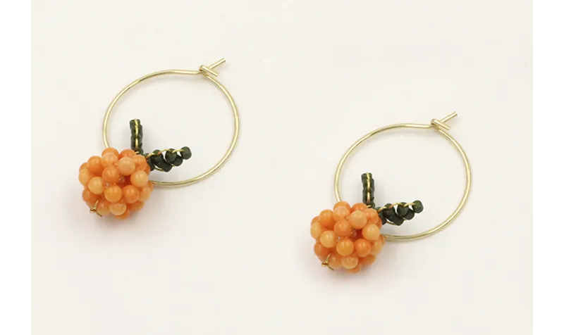 Pendientes aro dorado con bola corales y ramas miy