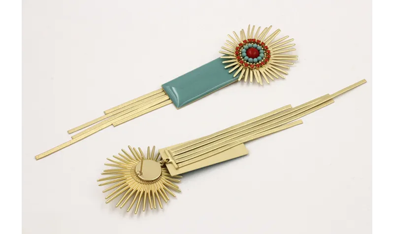 Pendientes perno sol con strass coral,bolitas turq