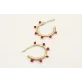 Pendientes aro con puas dorado mate con corales.