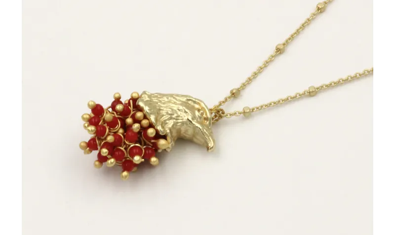 Collar cadena micro bola dorada mate con colgante 
