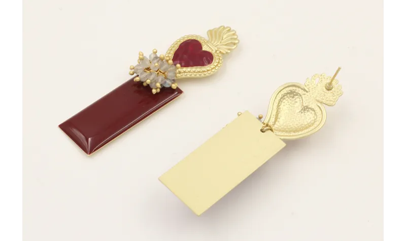 Pendientes sagrado corazón esmaltado rojo con colg