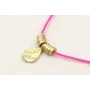 Collar hilo fucsia con colgante lamina labrada y r