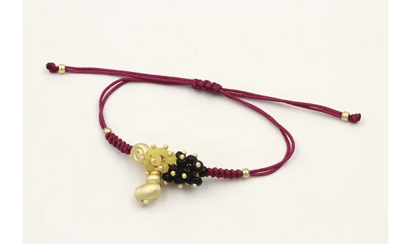 Pulsera hilo granate nudo serpiente con caracolill