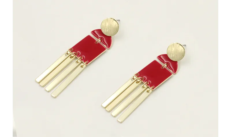 Pendientes perno disco dorado con semicirculo y cu