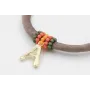 Pulsera seda topo con aritos de abalorio naranja,s