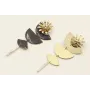 Pendientes perno flor con burruño perlas colgando