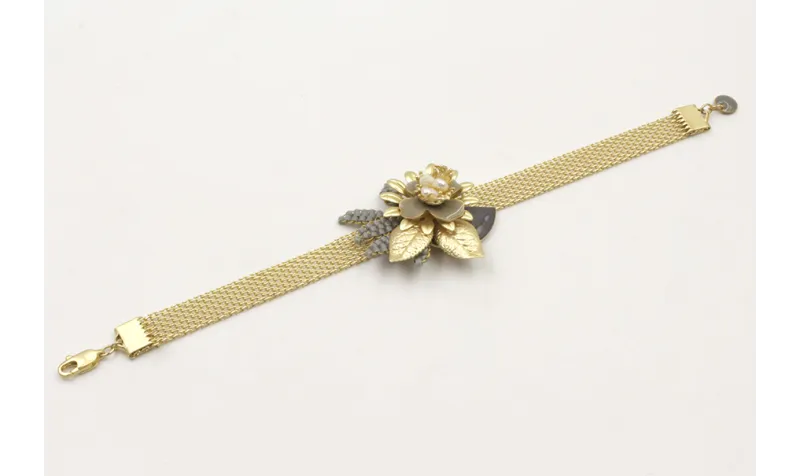 Pulsera cadena tira plana dorada mate con flor 11 