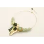 Collar rigido con piedras verdes, flor dorado amte