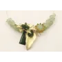 Collar rigido con piedras verdes, flor dorado amte