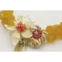 Collar rigido piedras amarillas y coral con flor e