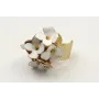 Anillo base labra con flores esmlatadas blancas. E