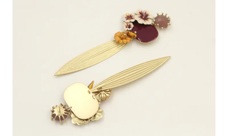 Pendientes perno brillo morado opal con rectangulo