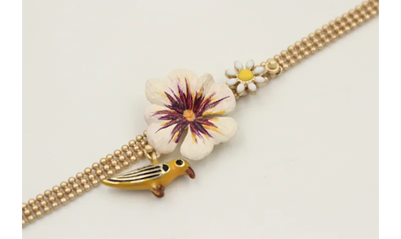 Pulsera cadena bolas 3 bandas dorada mate con flor