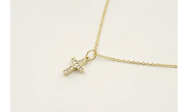 Solitario de acero inoxidable con cadena de eslabó