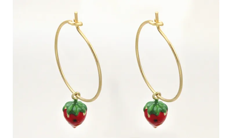 Pendientes de aro de 20mm con colgantes de fresas 