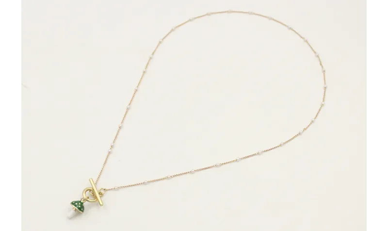 Colgante de cadena de eslabón plana oro mate y mic