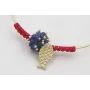 Pulsera rigida dorada brillo con nudo macramé rojo