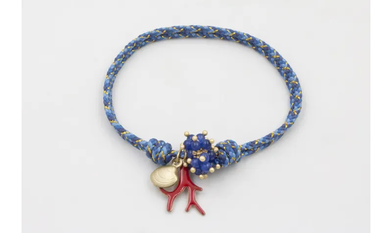 Pulsera nudo corredizo de driza azul y dorado con 