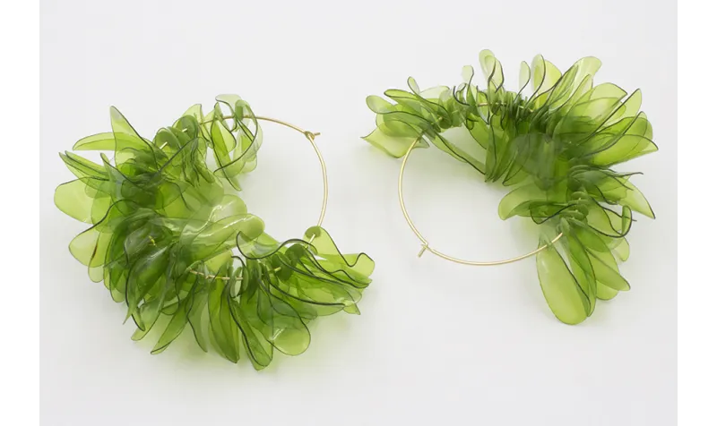 Pendientes aro grande dorado mate con lentejuelas 