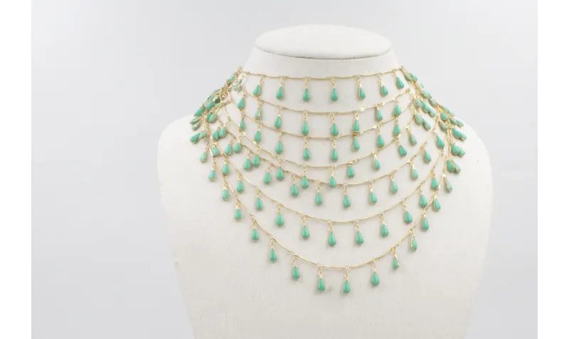 Collar varias tiras de cadena dorada mate y lagrim