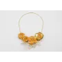 Collar cadena plana entrelazada dorada mate con ra