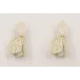 Pendientes pétalo color beige con colgante alas re