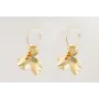 Pendientes aro bolita dorado mate con colgante flo