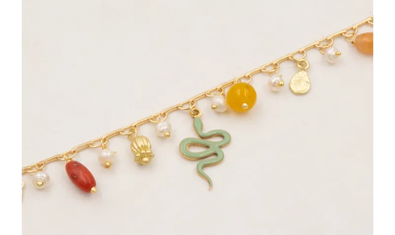 Pulsera cadena medio eslabón dorado mate con colga