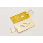 Pendientes perno listón dorado mate con colgante r
