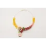 Collar hilo dorado con ramas de abalorio amarillo,