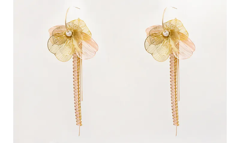 Pendientes aro con bolita dorado mate fleco cadena