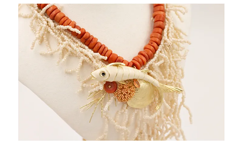 Collar discos tallo coral con ramas de coral abalo