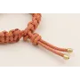 Pulsera cordón rosa palo con hilo dorado con nudo 