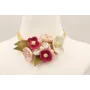 Collar cadena tira dorada mate con flores acampana