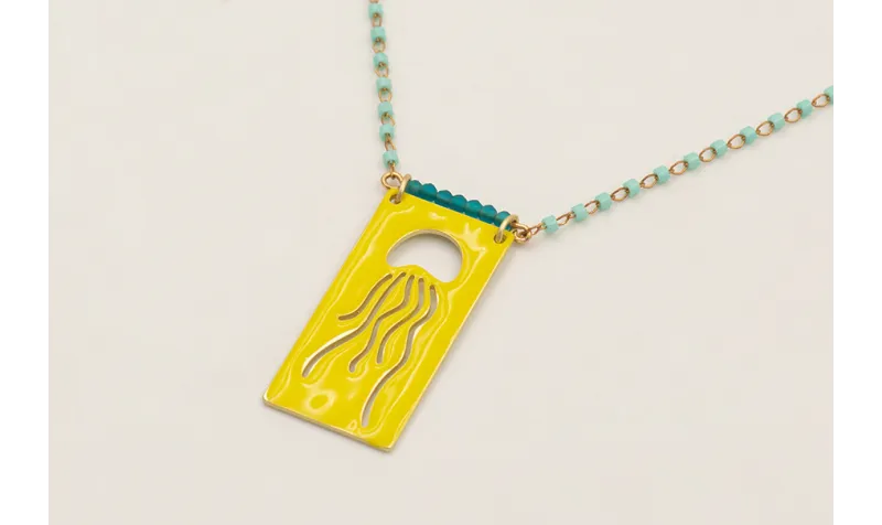 Collar cadena miyuki amarillo con rectangulo calad