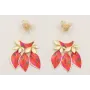 Pendientes perno nenufar y treból esmaltados beige