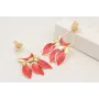 Pendientes perno nenufar y treból esmaltados beige