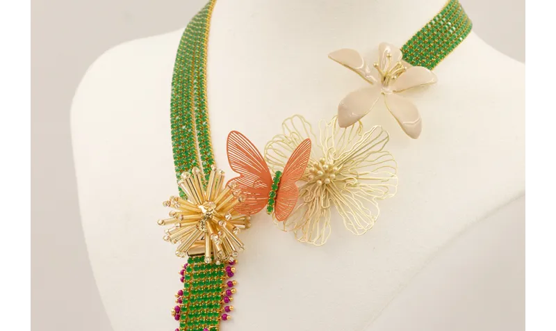 Collar cadena strass verde con mariposa naranja, f