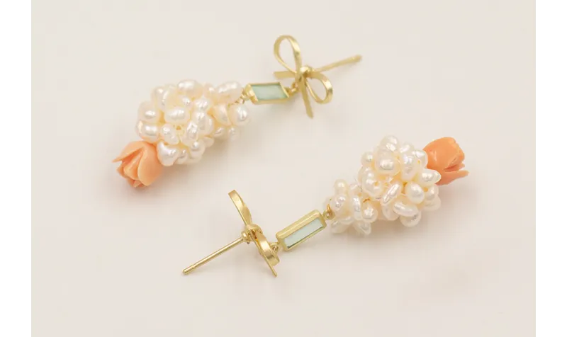 Pendientes lazada con entrepieza cristal agua oro 