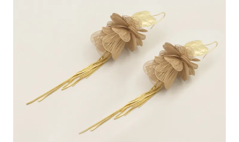 Pendientes perno hoja ovalada con flores moldeable