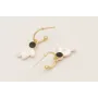 Pendientes semicirculo dorado mate con astronauta 