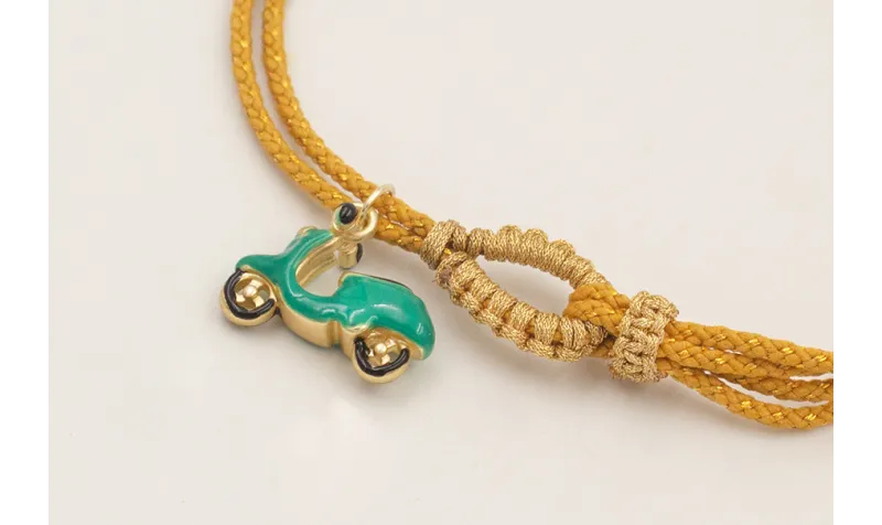 Pulsera cordón hilo dorado color mostaza,nudos mac